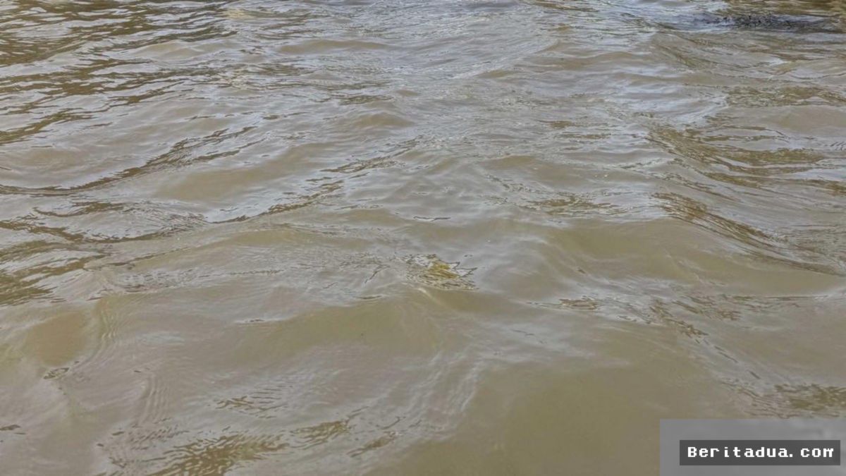 CHINA — Banjir Dahsyat Sungai Kuning Lumpuhkan Pusat Ekonomi
