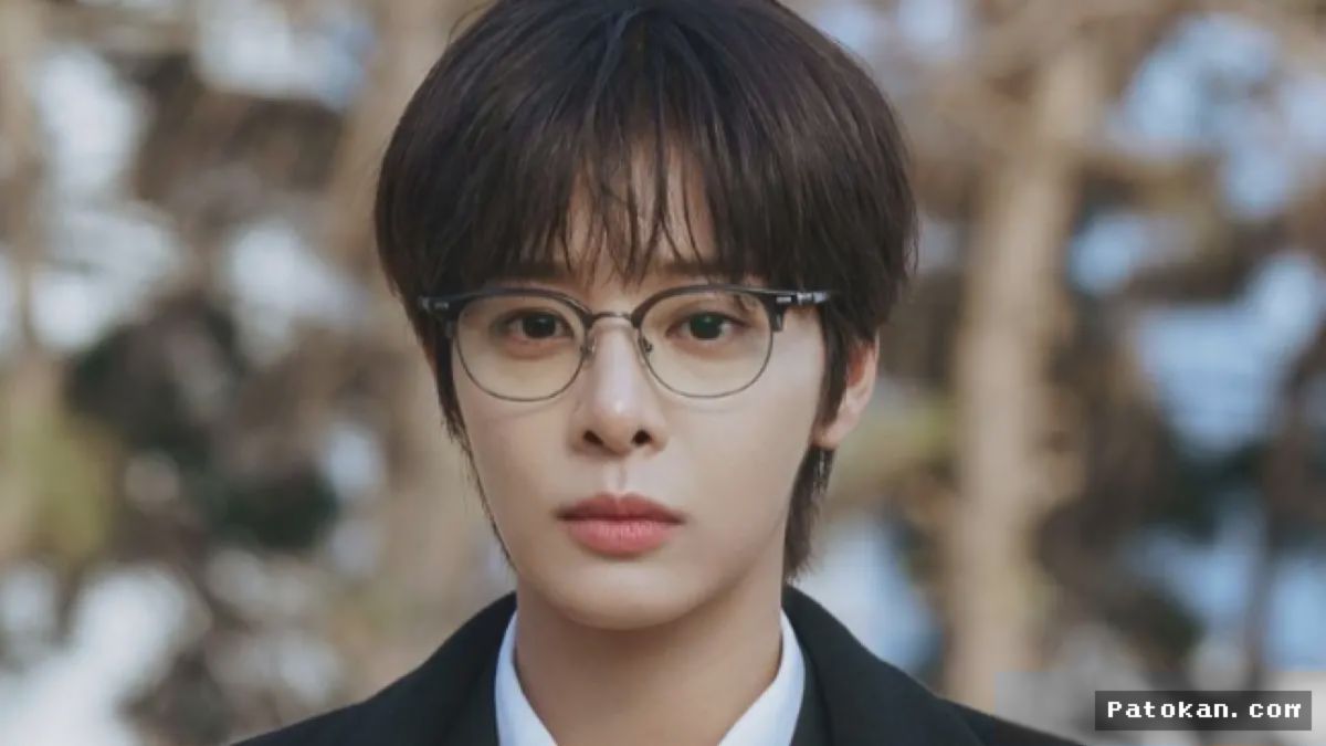 Seol In Ah Menyamar Jadi Sekretaris Pria di Drama Terbaru