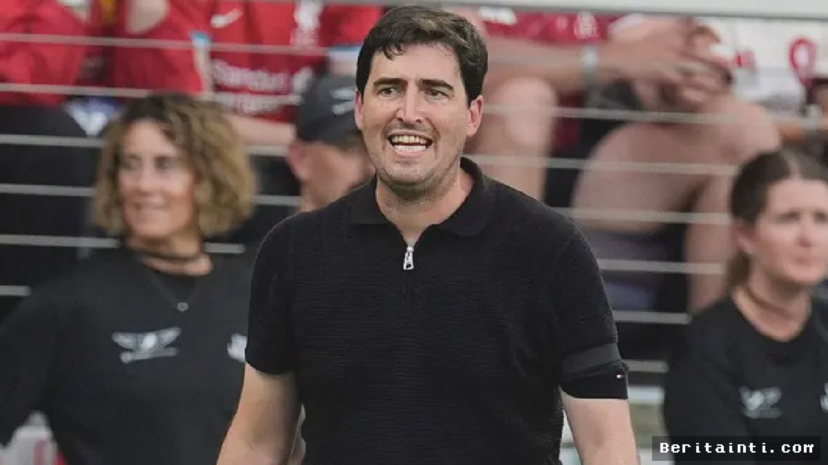 NASHVILLE — Andoni Iraola Soroti Evaluasi Taktis Liverpool Usai Laga Pramusim