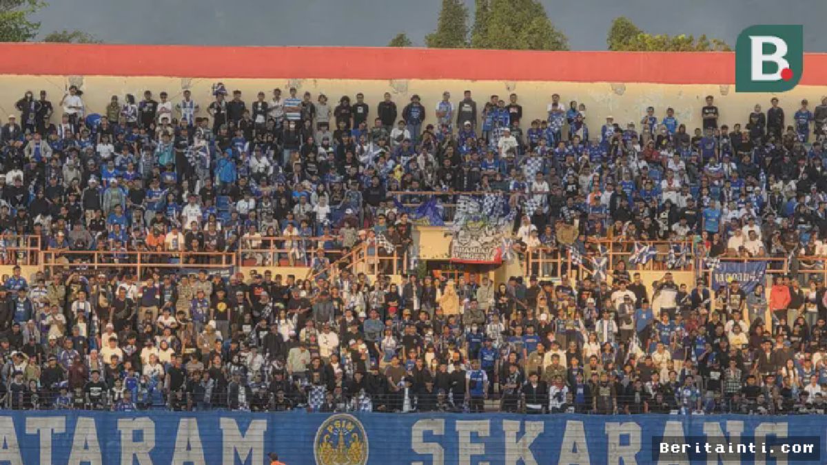 BANTUL — Ribuan Suporter Memadati Laga Perdana PSIM vs Persita