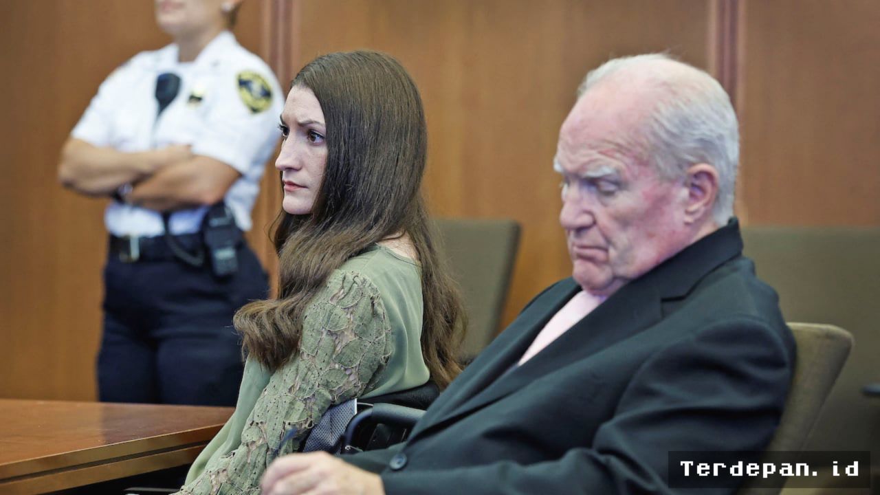 AS — Pengacara Lindsay Clancy Minta Hakim Bebaskan Klien dari Dakwaan