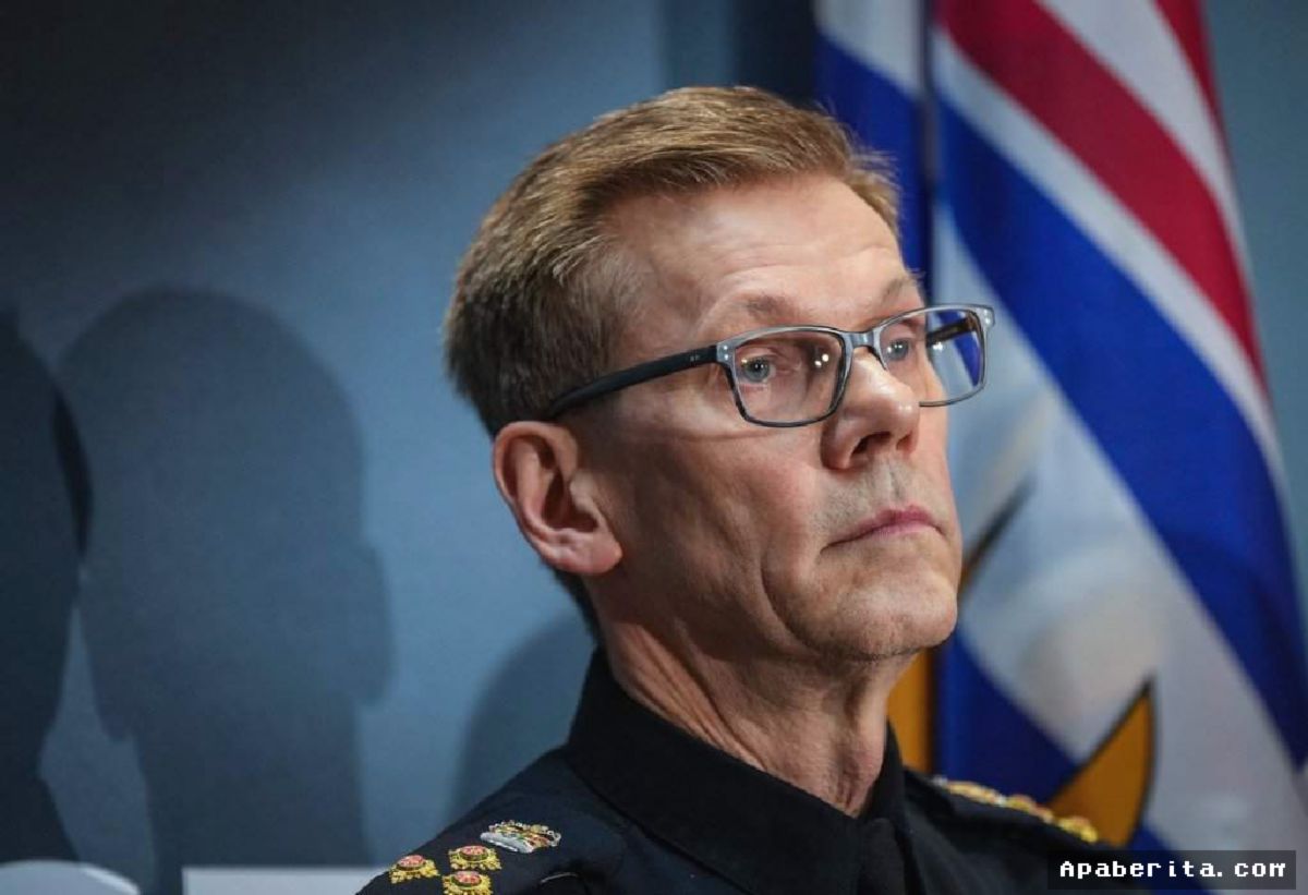 Mantan Kapolres Surrey Gugat Pemecatan ke Pengadilan