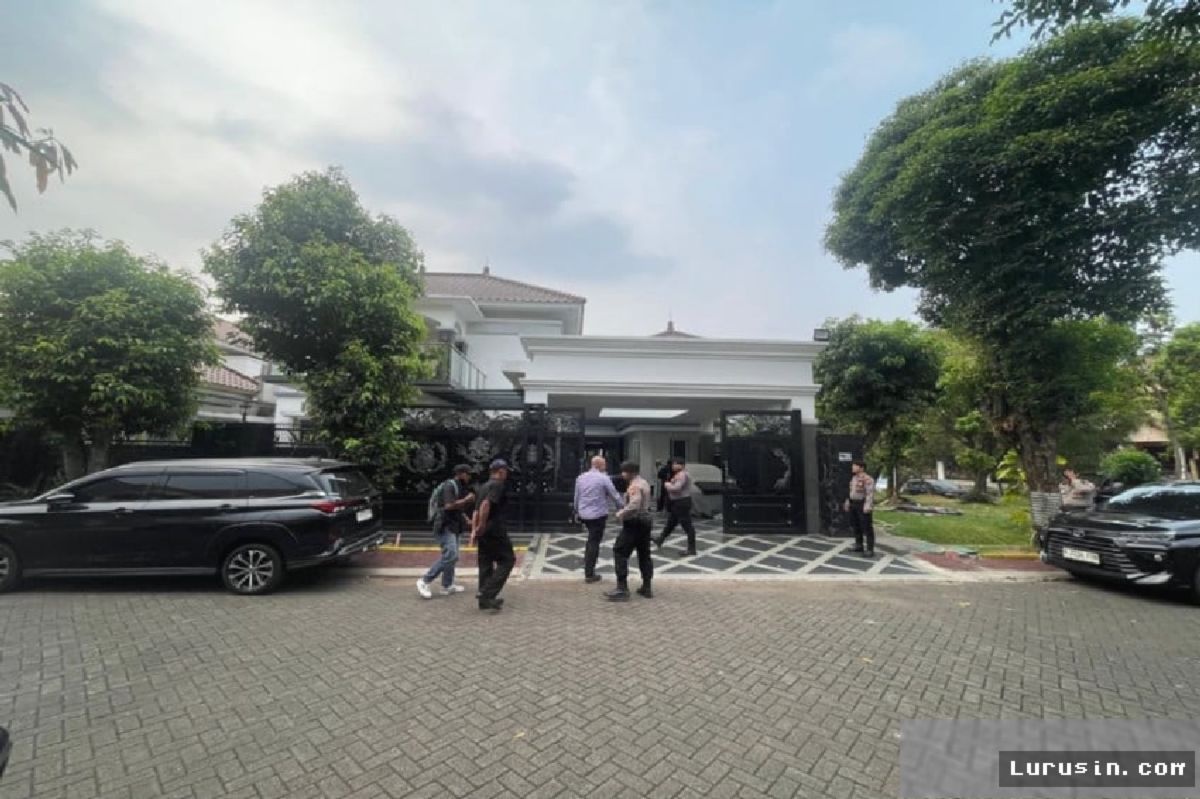 DEPOK — KPK Geledah Rumah Anggota Polri Terkait Suap Proyek Bekasi