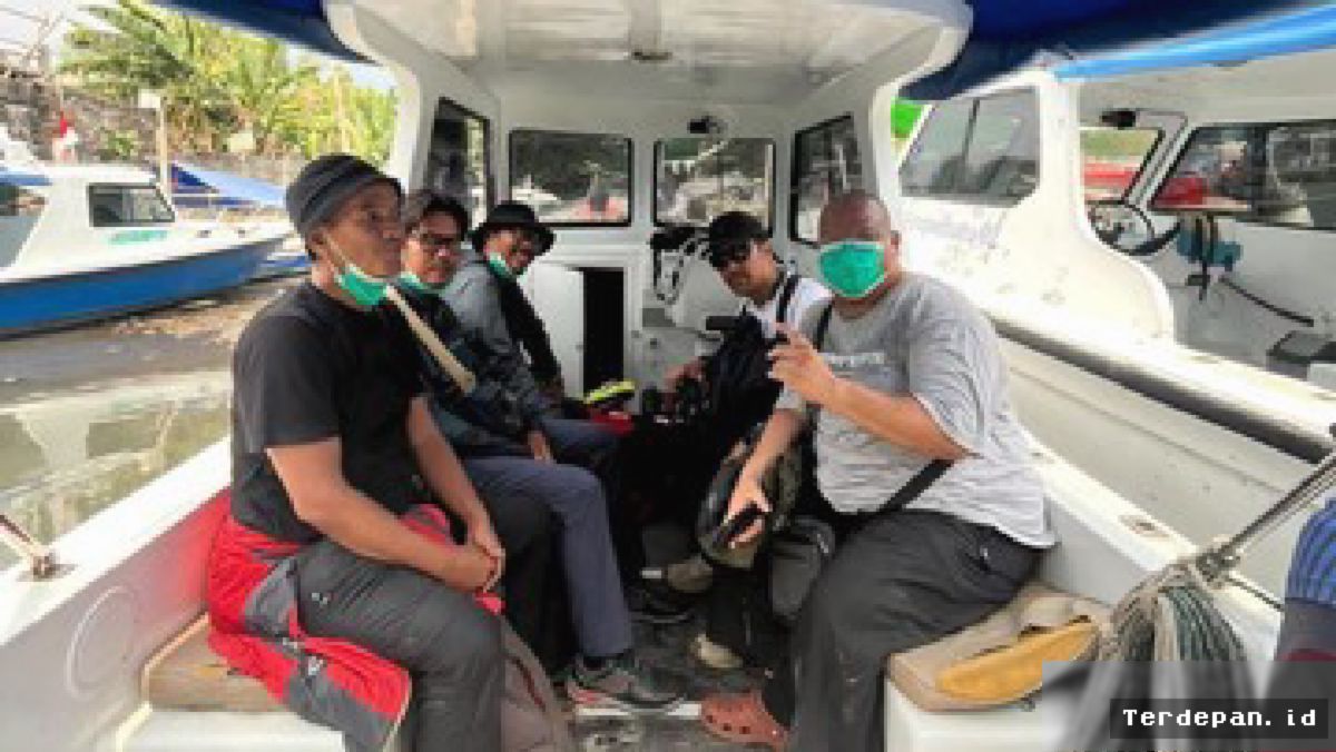 Tim SAR Cari Lima Jurnalis Hilang Kontak di Gunung Anak Krakatau