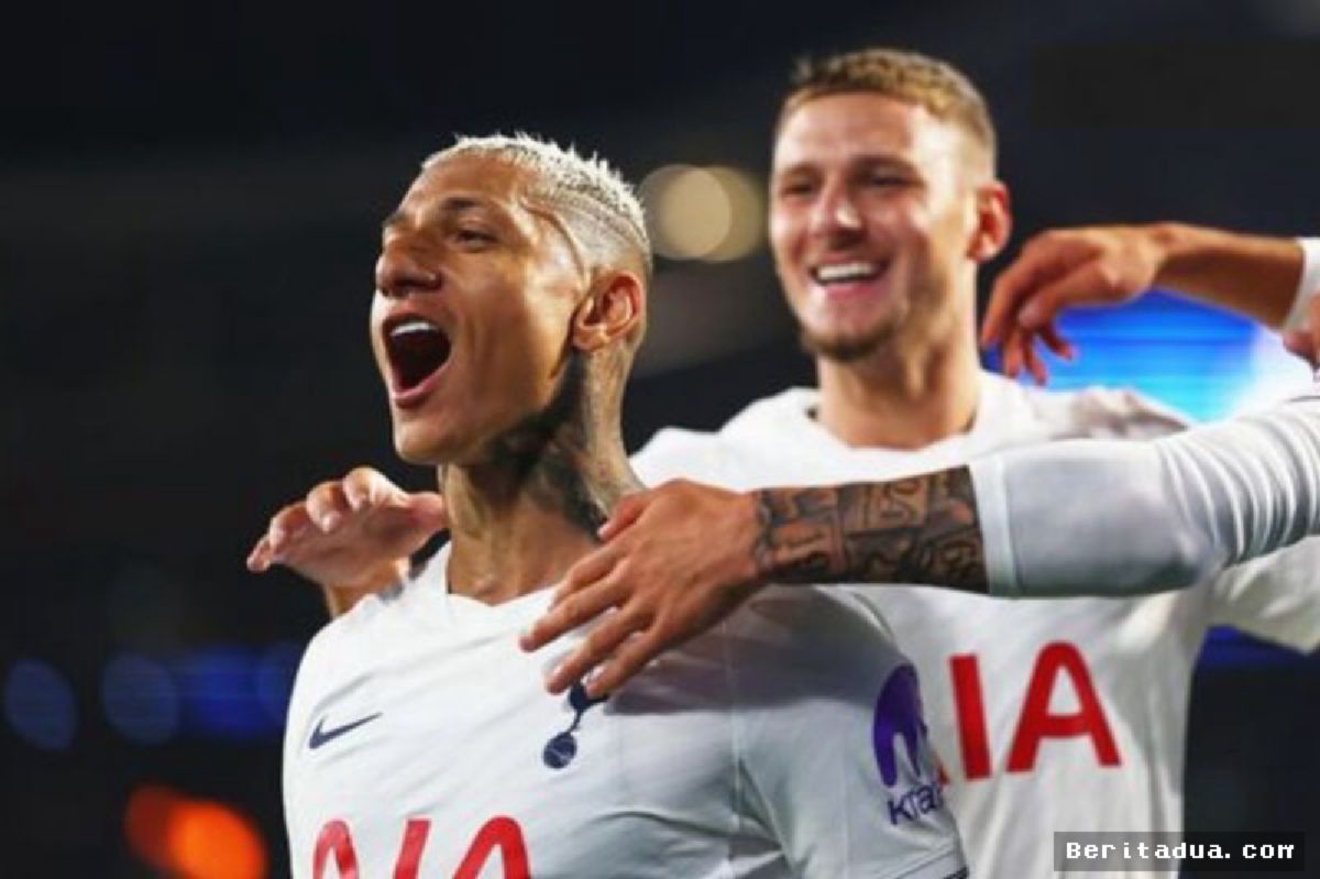 Tottenham Coret Richarlison dari Skuad Utama Piala Liga Inggris