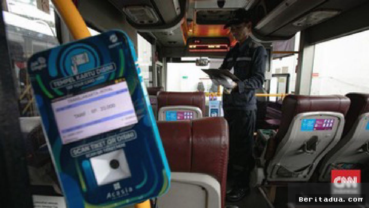 JAKARTA — Transjakarta Usut Jual Beli Kartu Layanan Gratis Rp500 Ribu