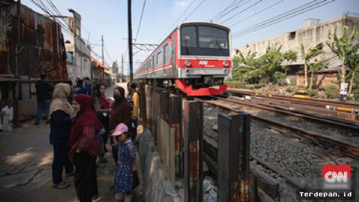JAKARTA — Pramono Anung Targetkan Jalan Sejajar Rel Pasar Minggu Rampung 2027