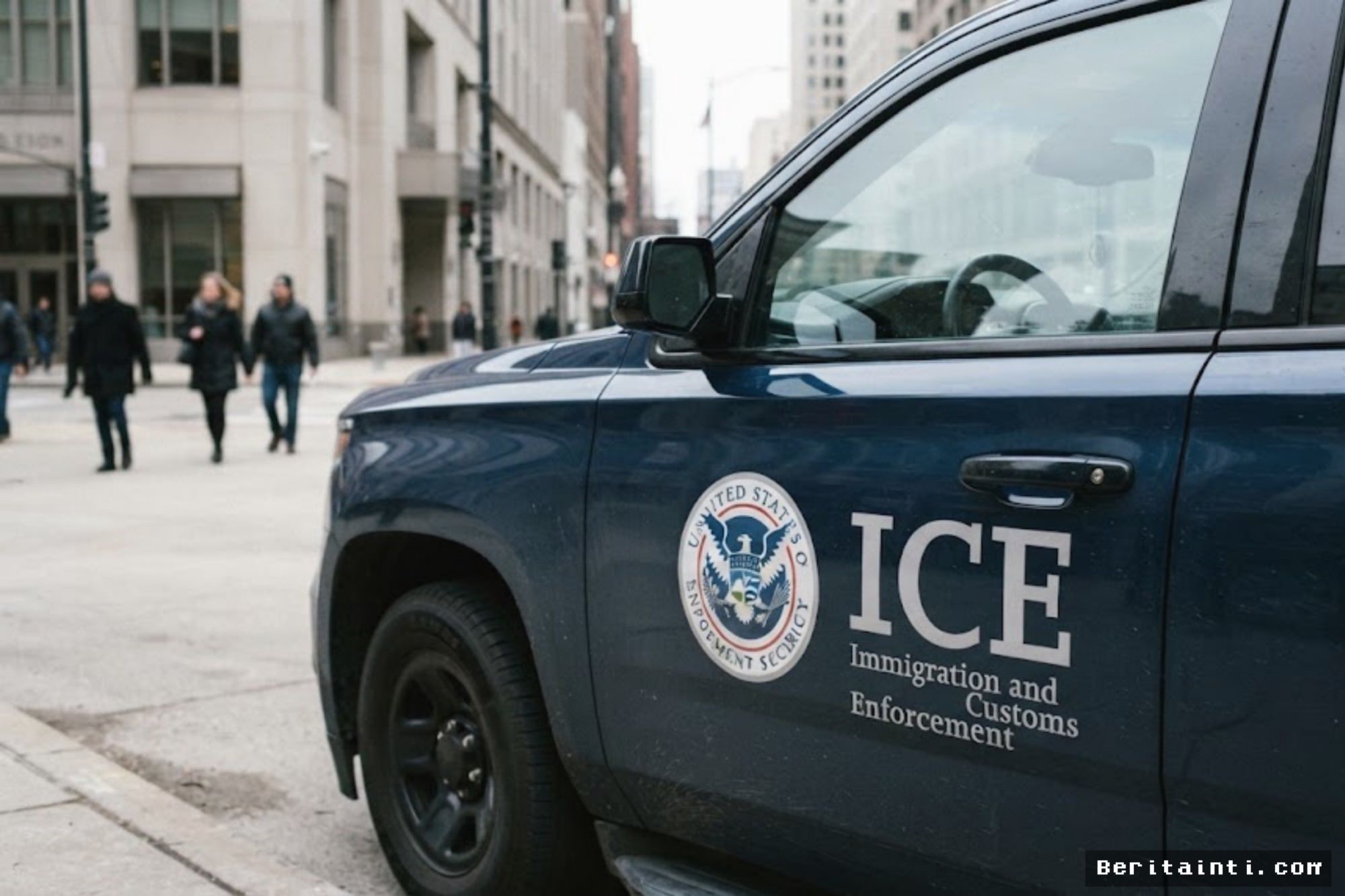 Razia Imigrasi ICE di Chicago Sebabkan Kerugian Ekonomi US$1,26 Miliar