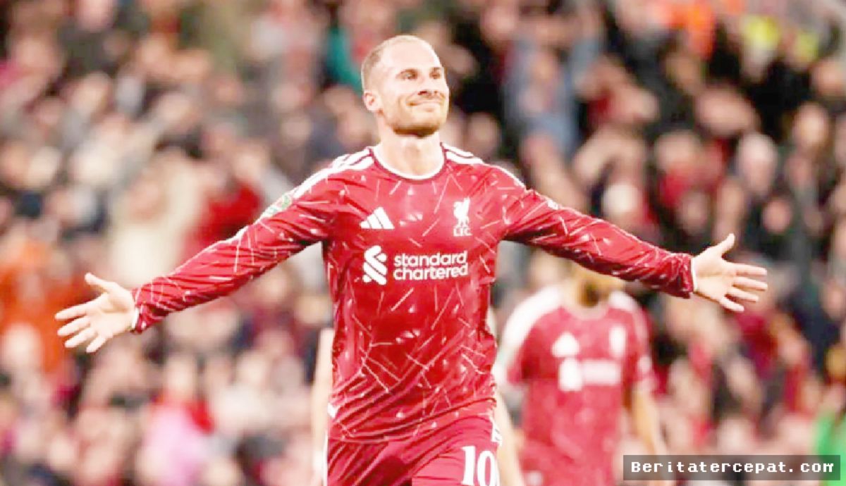 LIVERPOOL — Liverpool Singkirkan Tottenham 3-1 di Piala Liga