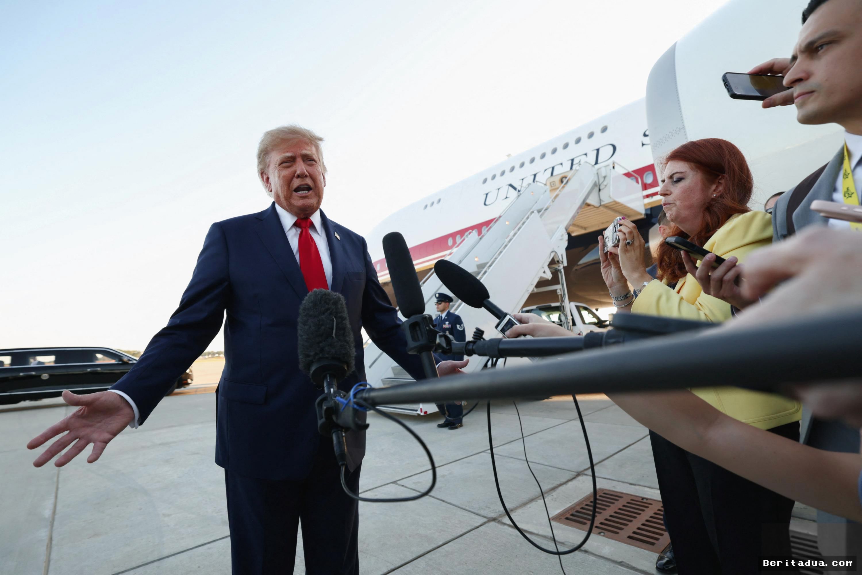 Trump Ancam Putus Perdagangan Uni Eropa Imbas Rencana Asosiasi Kanada