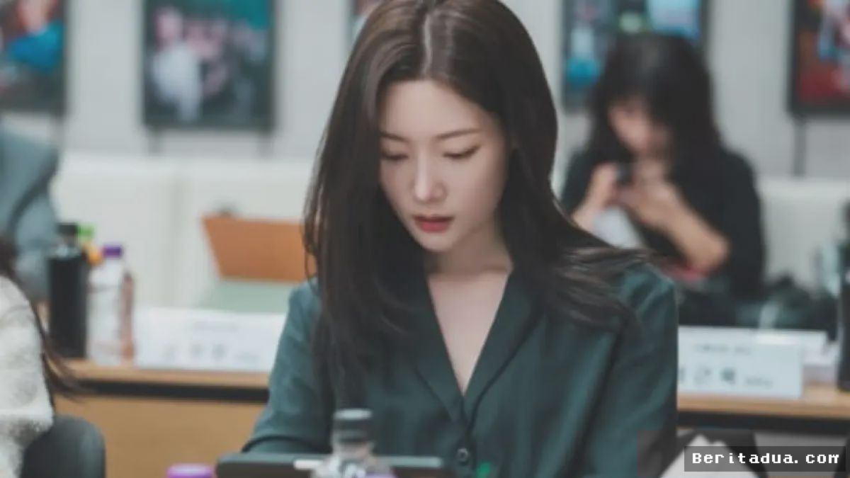 SEOUL — Jung Chaeyeon Perankan Tiga Karakter Utama dalam M: Reboot