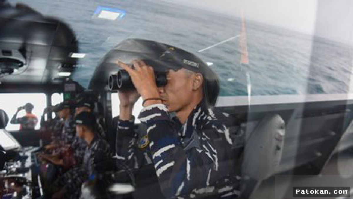 SELAT SUNDA — Tim SAR Perluas Pencarian Jurnalis Hilang di Krakatau