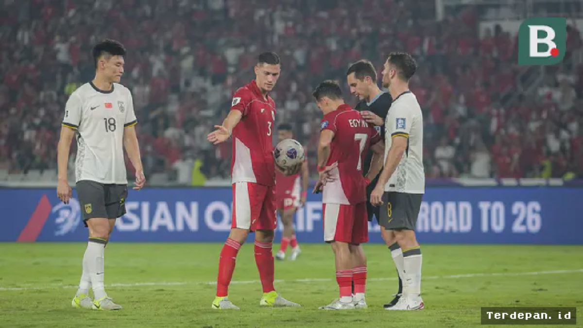 Jakarta — Jay Idzes Pimpin Timnas Indonesia Kalahkan China di SUGBK