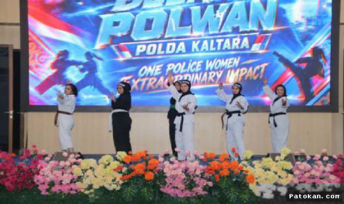 Tanjung Selor — Polwan Polda Kaltara Menjadi Relawan Pengajar Anak Perbatasan