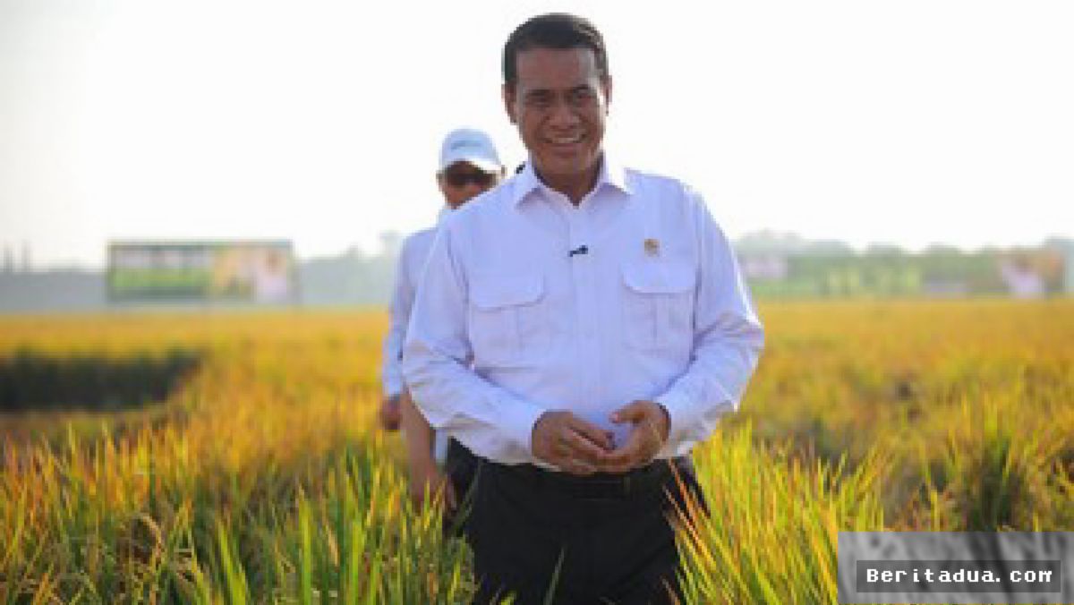 JAKARTA — IndexPolitica Sebut Mentan Amran Raih Kinerja Kabinet Tertinggi