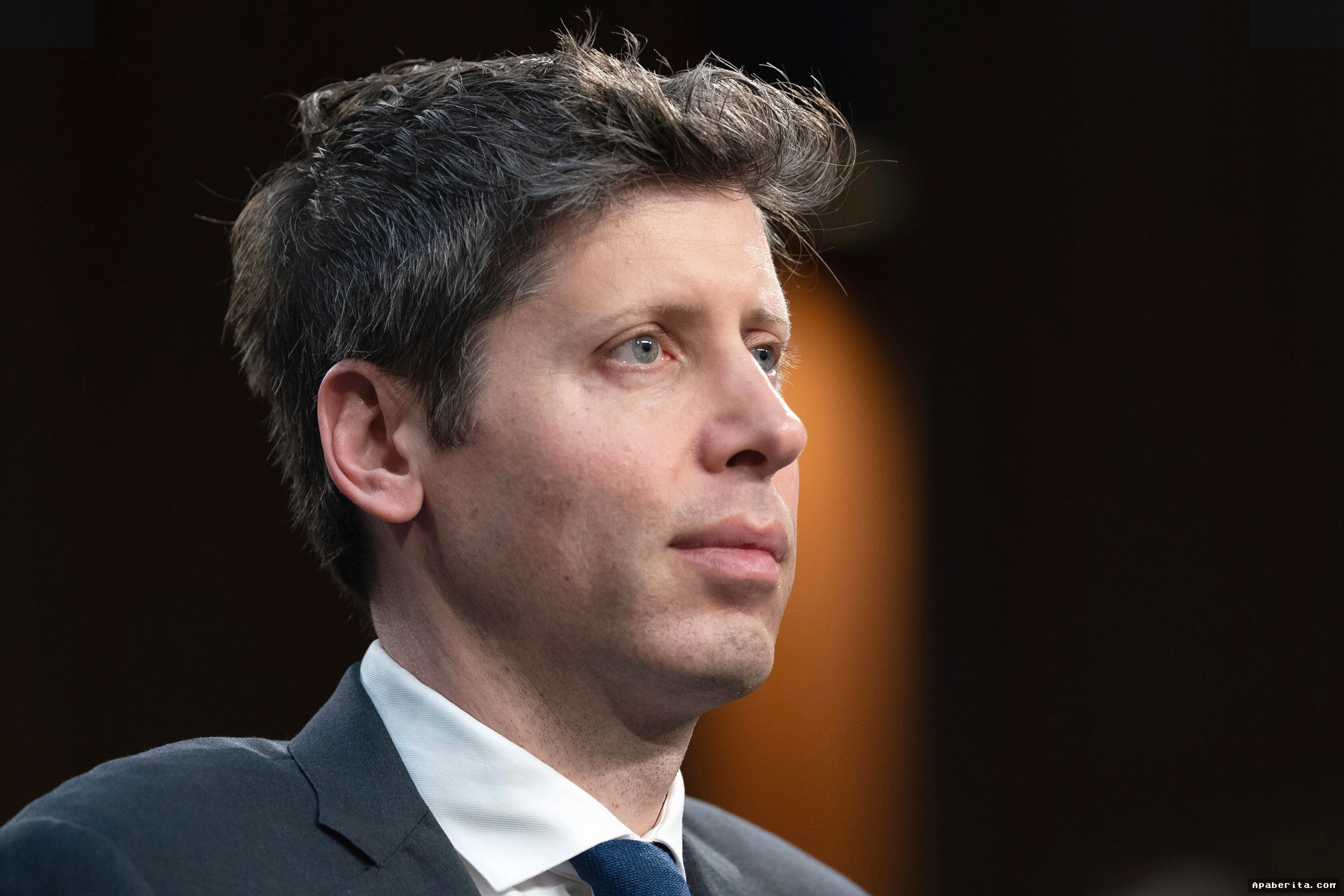 SAN FRANCISCO — Sam Altman Peringatkan Risiko AI Ambil Alih Kendali Manusia