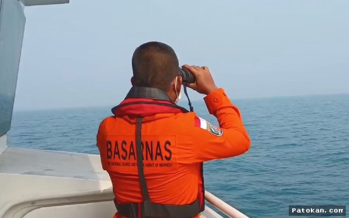 Tim SAR Perluas Area Pencarian Rombongan Jurnalis di Selat Sunda