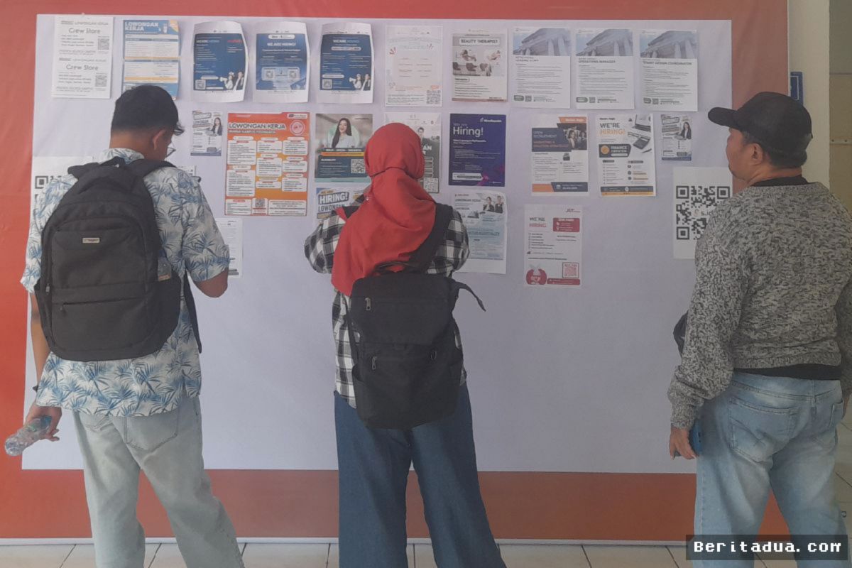 Yogyakarta — Pengangguran Lulusan Sarjana di DIY Tembus 3,94 Persen