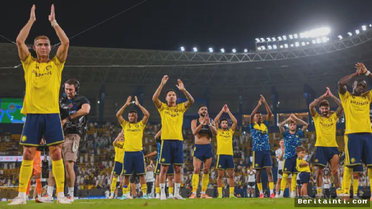 Ronaldo Pimpin Al Nassr Tundukkan Al Taawoun 2-1 di Alawwal Park