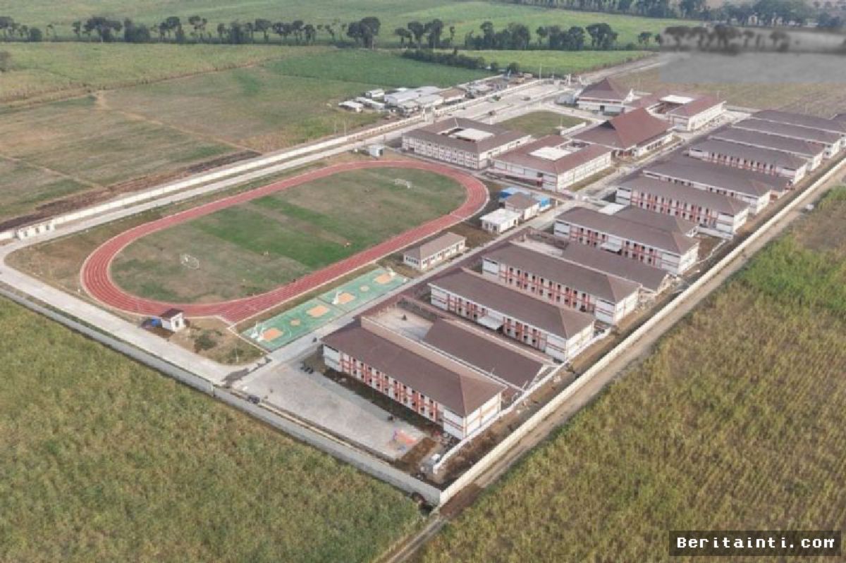 Kementerian PU Bangun Lapangan Sepak Bola Internasional di 25 Sekolah Rakyat