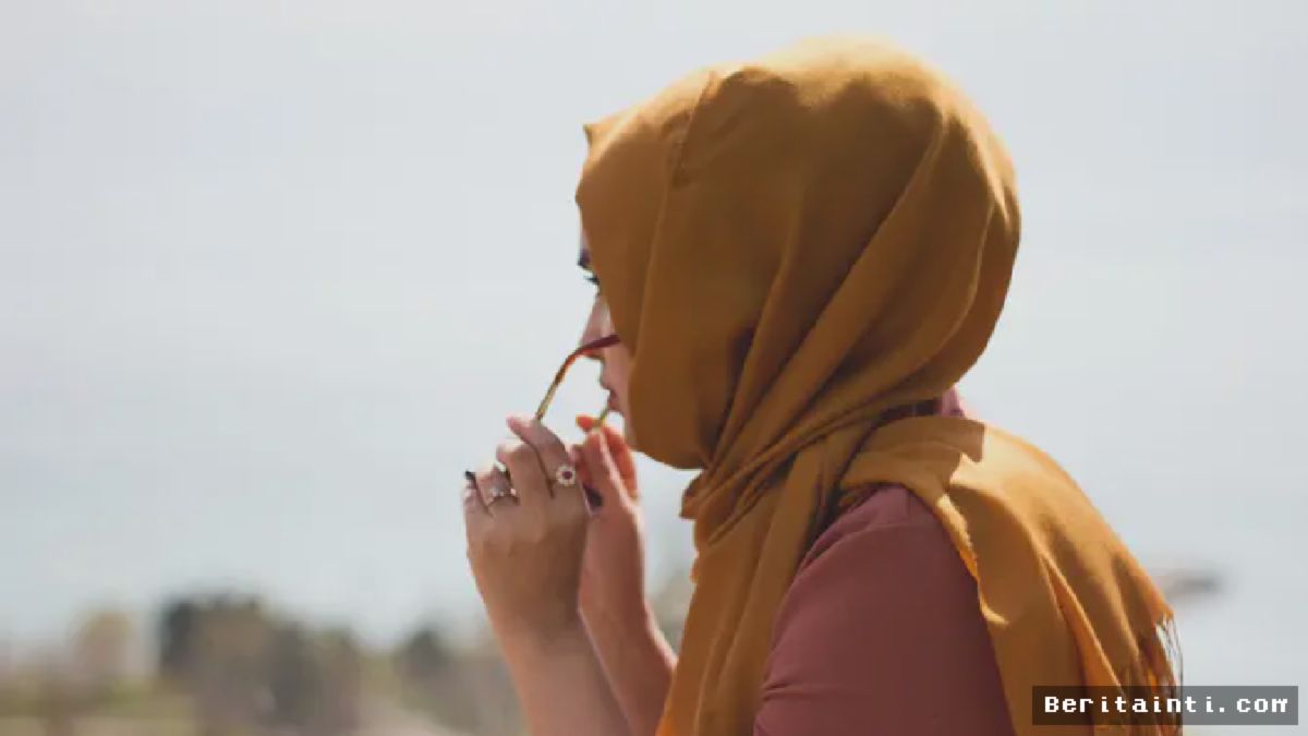 JAKARTA — Tren Hijab Tegak Lurus Mendorong Inovasi Industri Tekstil