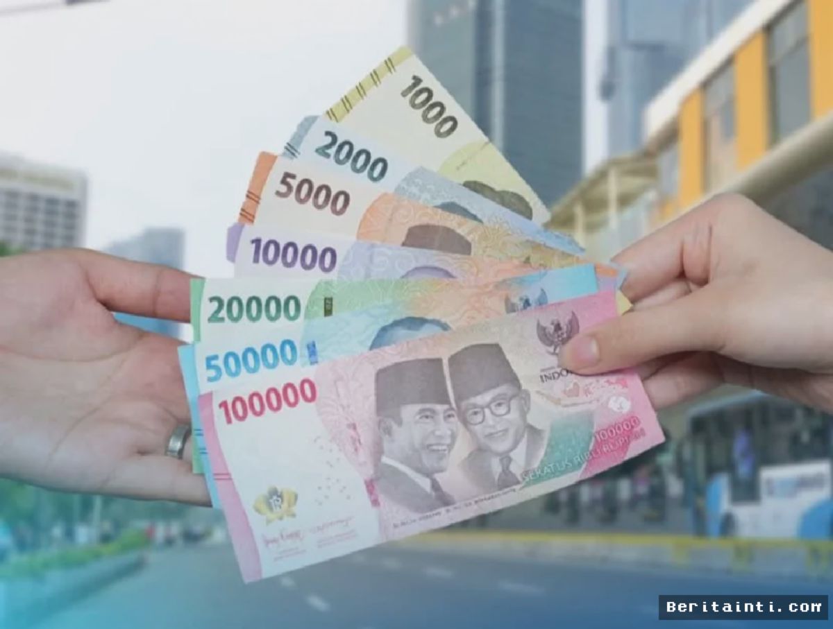 JAKARTA — Rupiah Melemah Meski Menkeu Baru Resmi Berganti