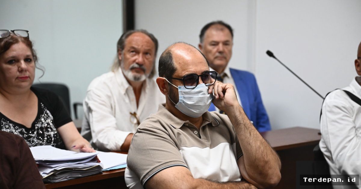 Terdakwa Skandal Korupsi Argentina Hina Cristina Kirchner Menjelang Sidang Vonis