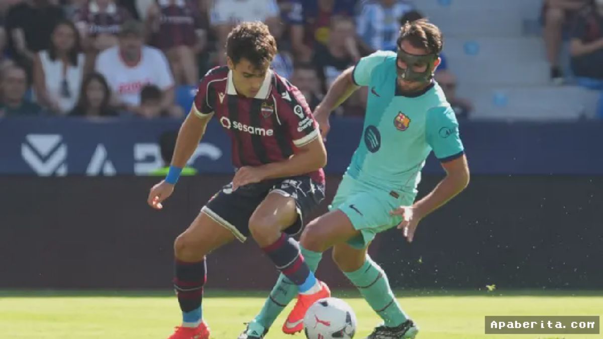 VALENCIA — Eric Garcia Tampil Solid Saat Barcelona Tumbangkan Levante