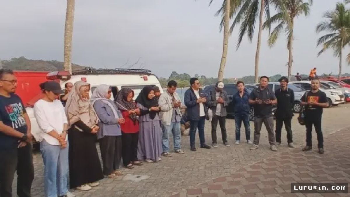 Selat Sunda — Komunitas Pers Gelar Doa untuk Lima Jurnalis Hilang