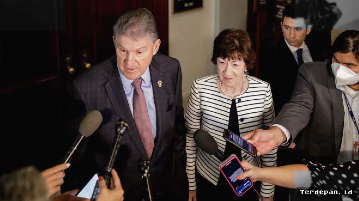 AMERIKA SERIKAT — Joe Manchin Dukung Senator Republik Susan Collins