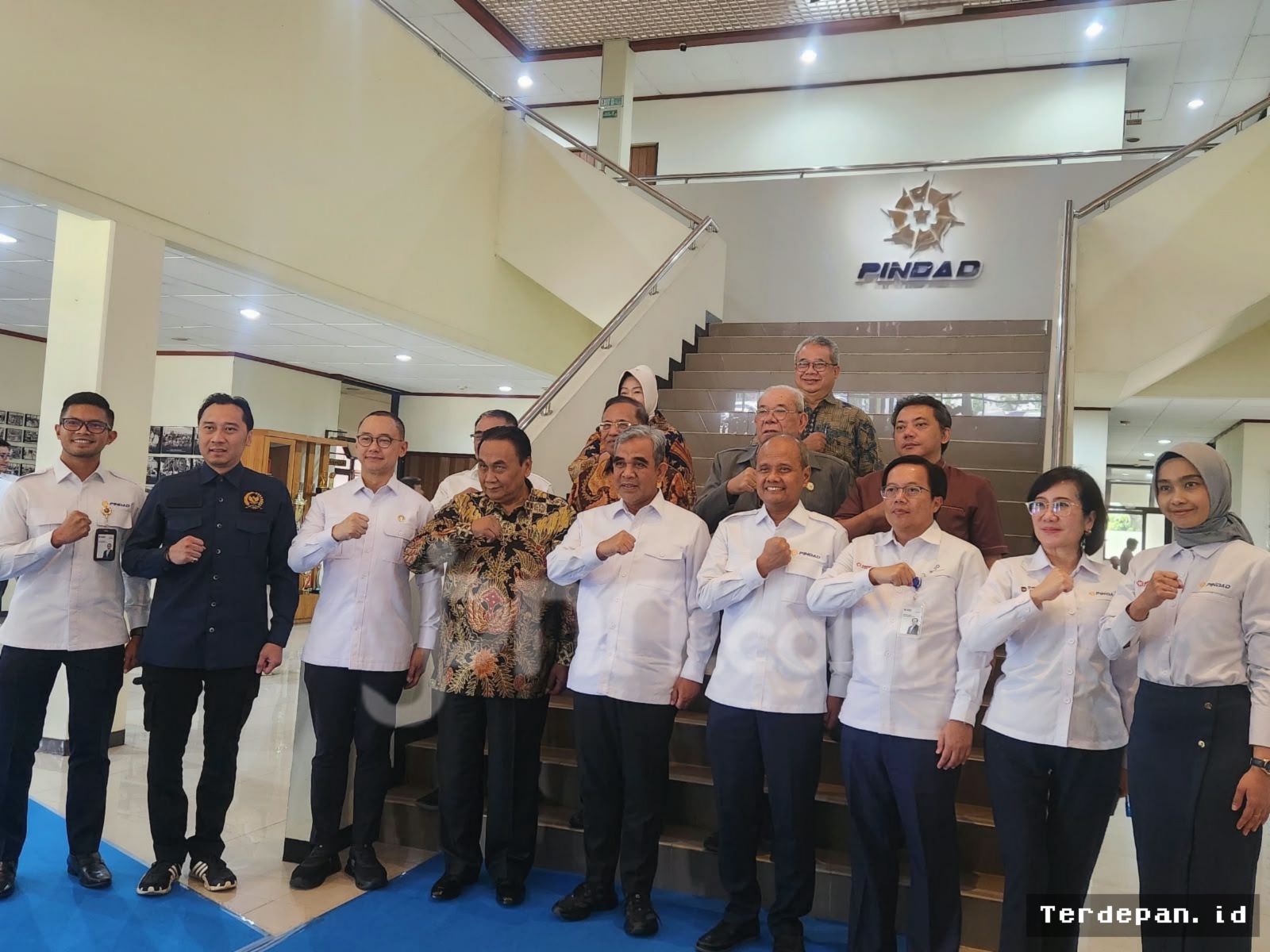 Bandung — Muzani Minta Pindad Canggih, Ketergantungan Senjata Asing Dikurangi