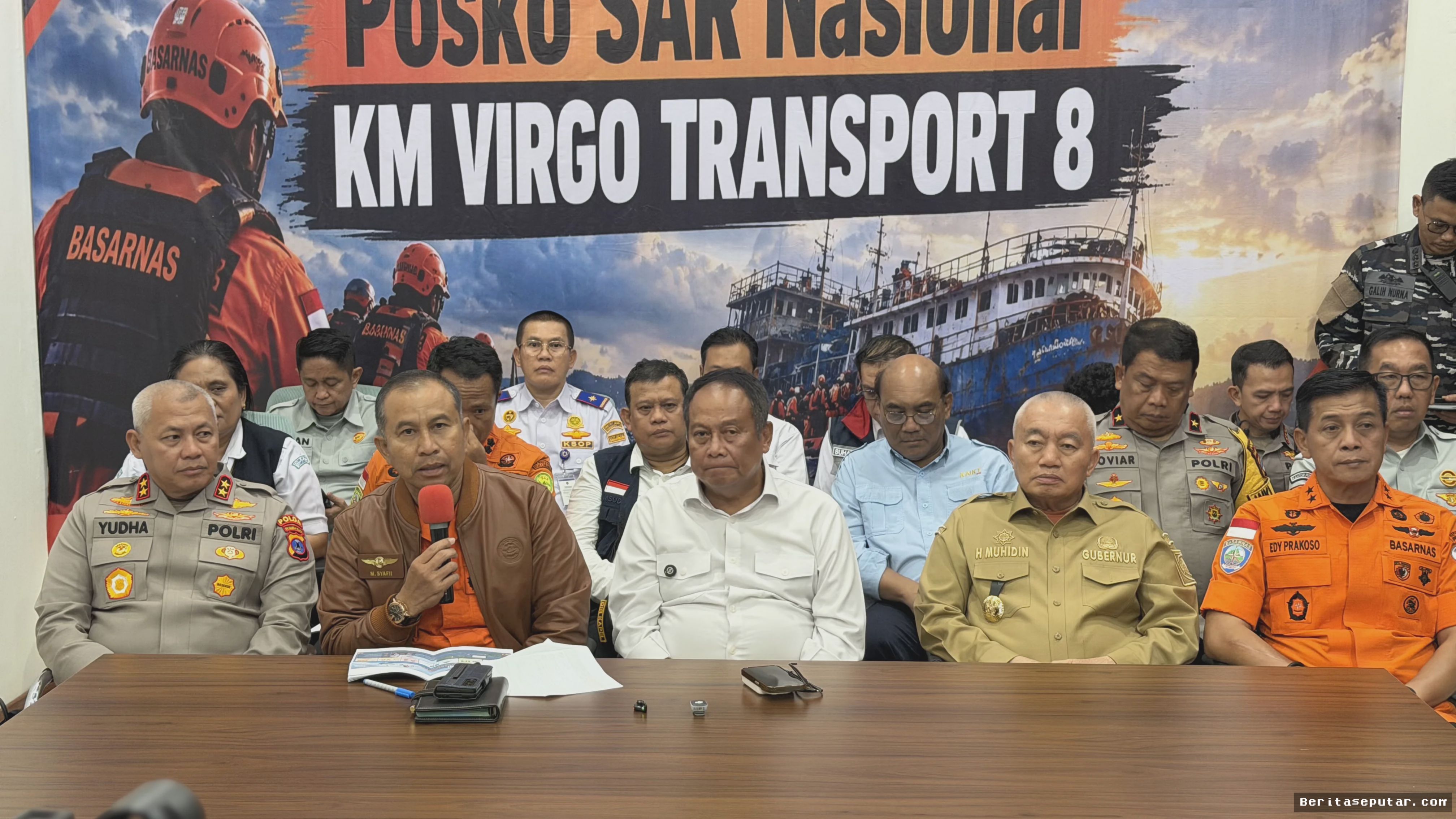 BANJARMASIN — Basarnas Tunda Penyelaman KM Virgo Akibat Cuaca Buruk