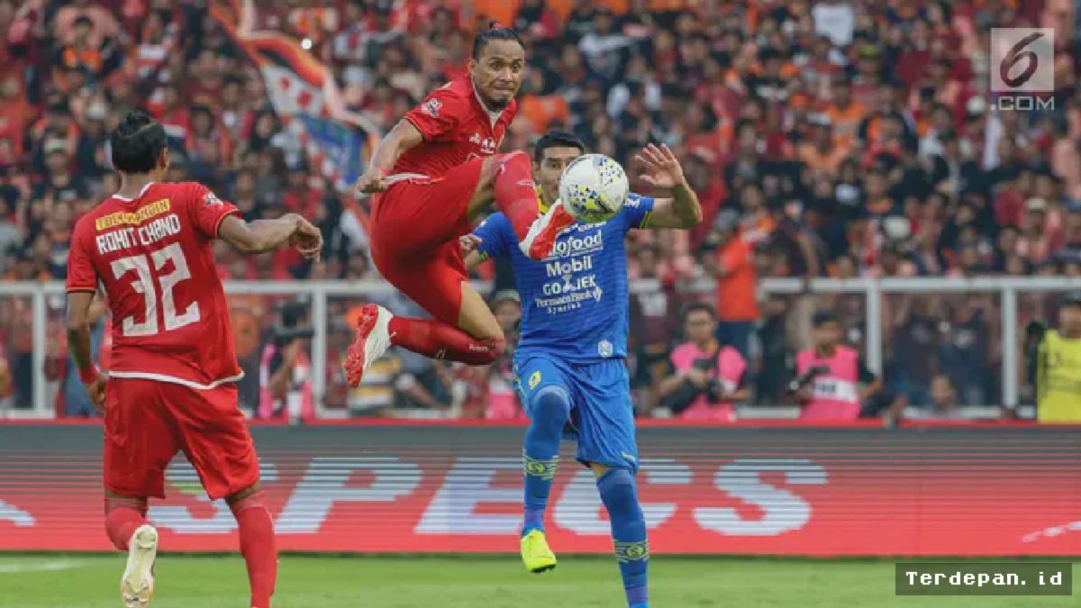 JAKARTA — Persib Bandung Tahan Imbang Persija Jakarta di SUGBK