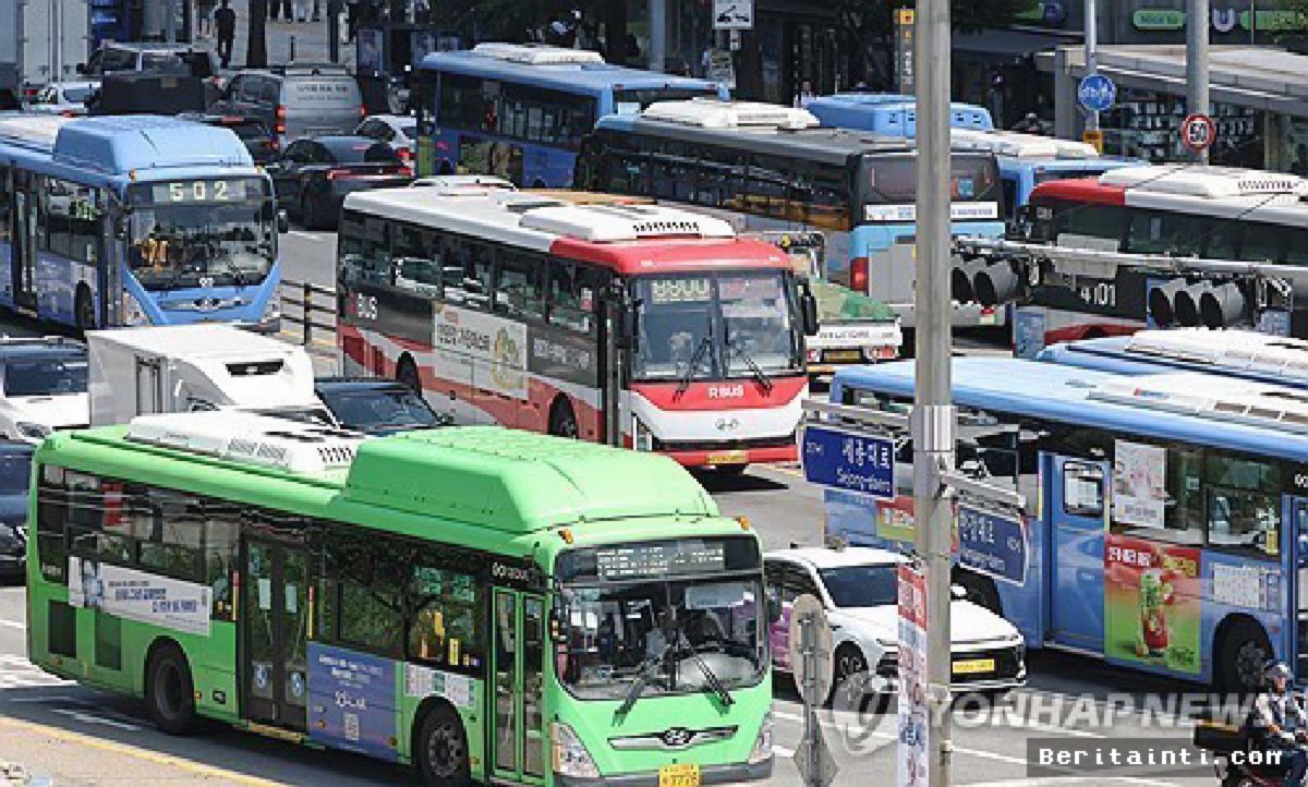 SEOUL — Serikat Pekerja Bus Sepakat Mogok Kerja Terkait Upah