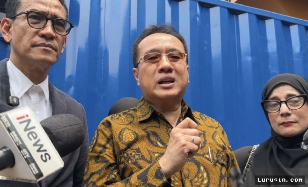 JAKARTA — Ahli Tegaskan Praperadilan Ganti Kerugian Roy Suryo Bukan Uji Wewenang