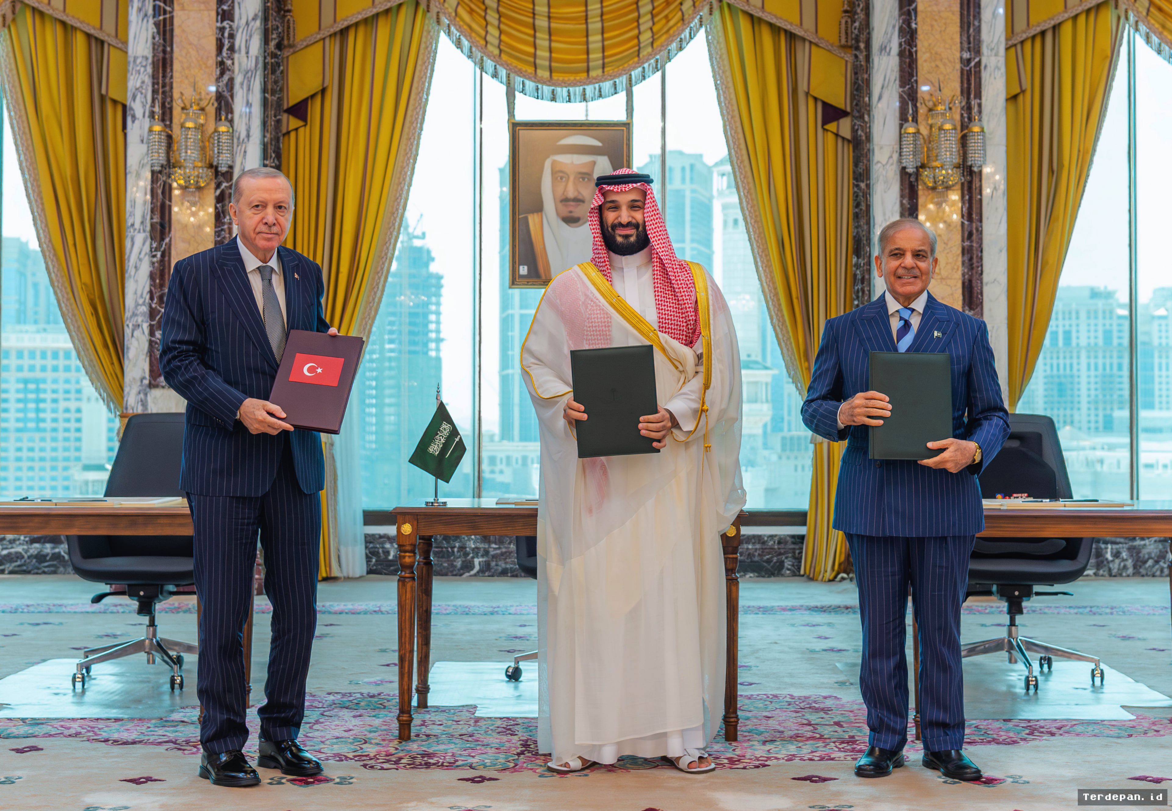 MEKKAH — Arab Saudi, Turki, dan Pakistan Sepakati Pakta Pertahanan Bersama