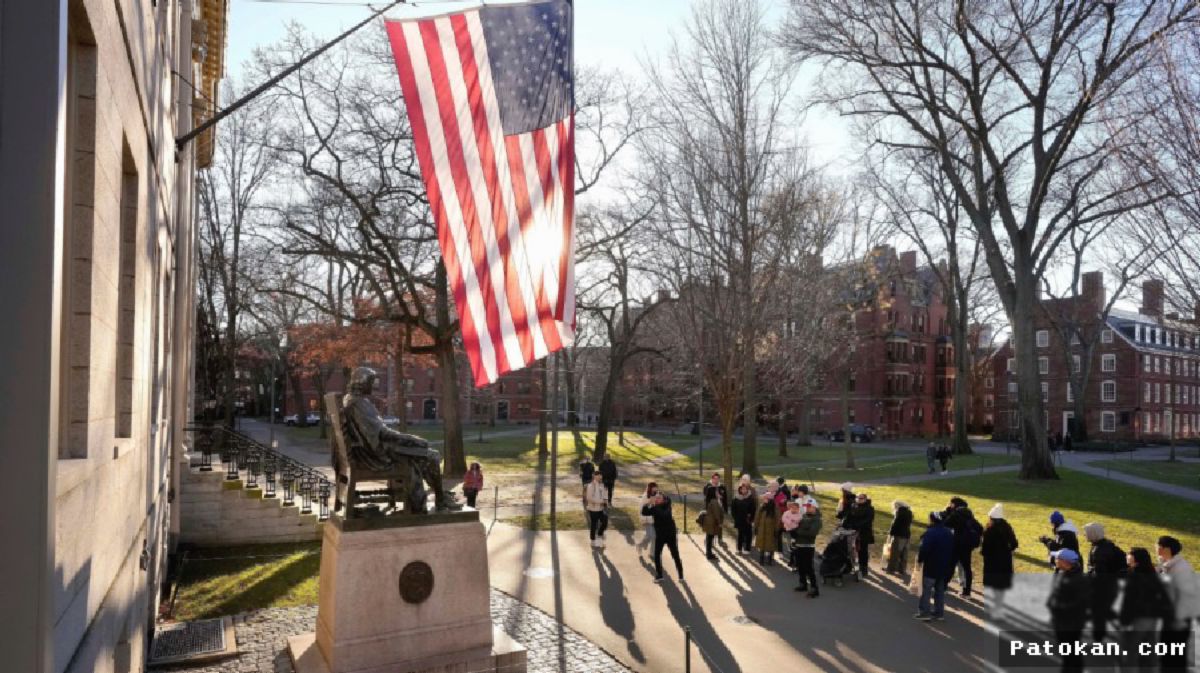 WASHINGTON — Trump Manfaatkan IRS untuk Hapus Program Afirmasi Pendidikan