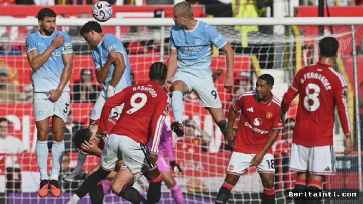 MANCHESTER — Eksekusi Bola Mati Marcus Rashford Ancam Pertahanan Manchester City