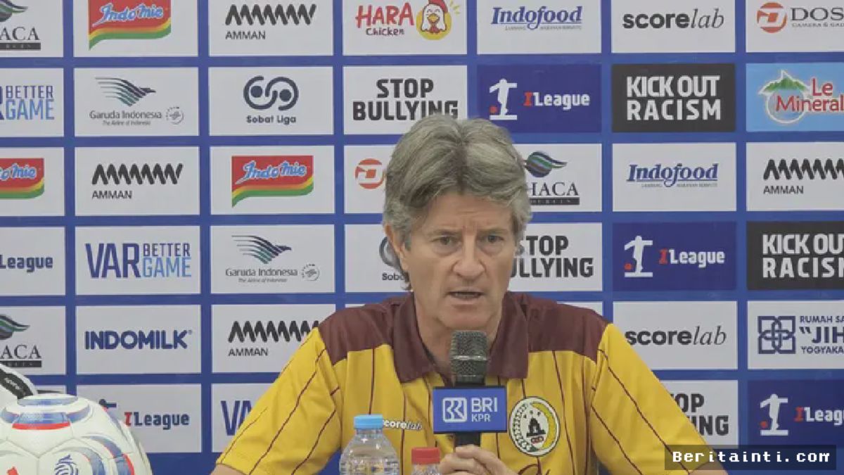 Pieter Huistra Evaluasi Taktik PSS Sleman Usai Laga Madura United