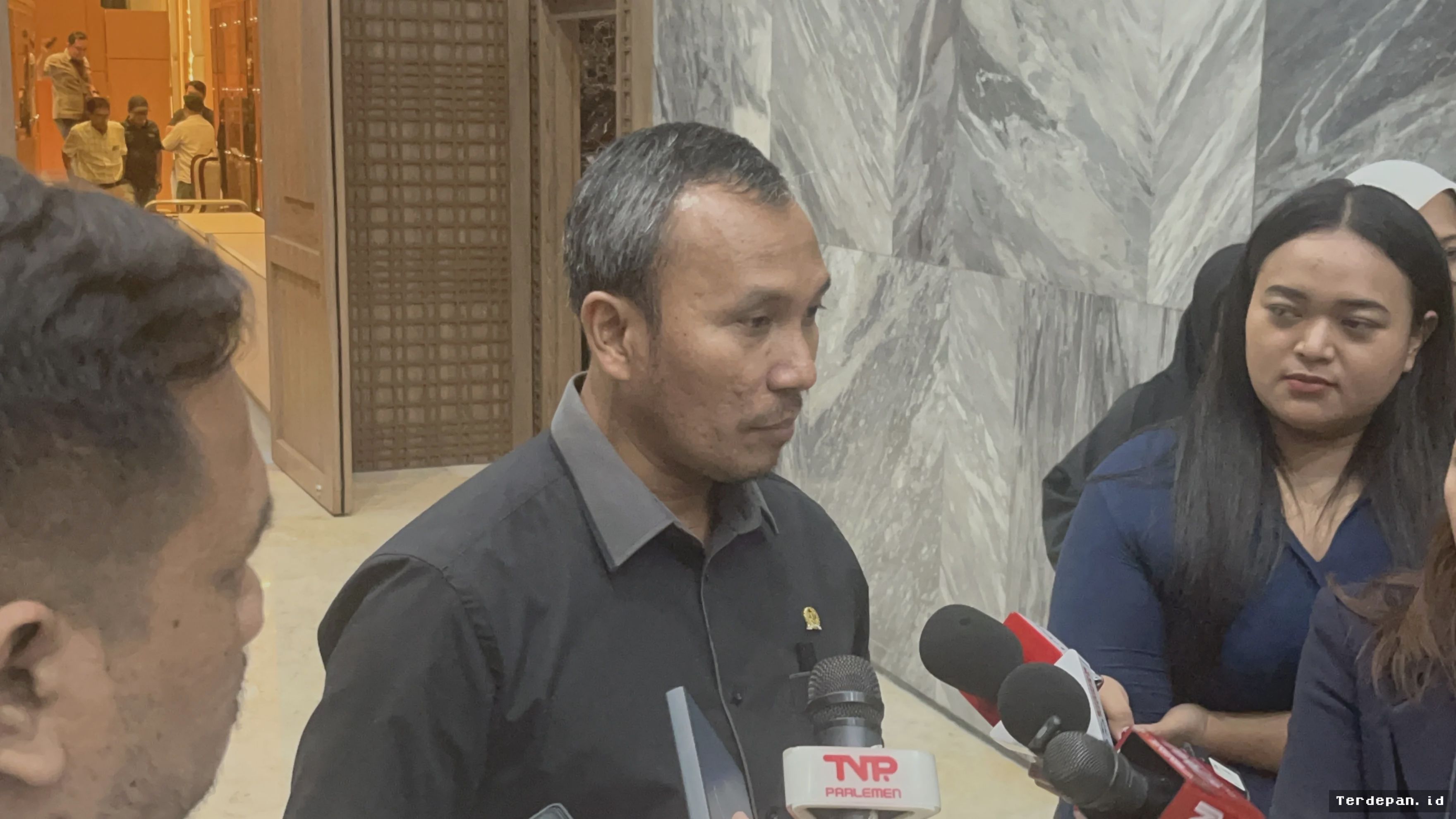 Komisi V DPR Desak Pemerintah Siapkan Skenario Evakuasi Erupsi Gunung Api