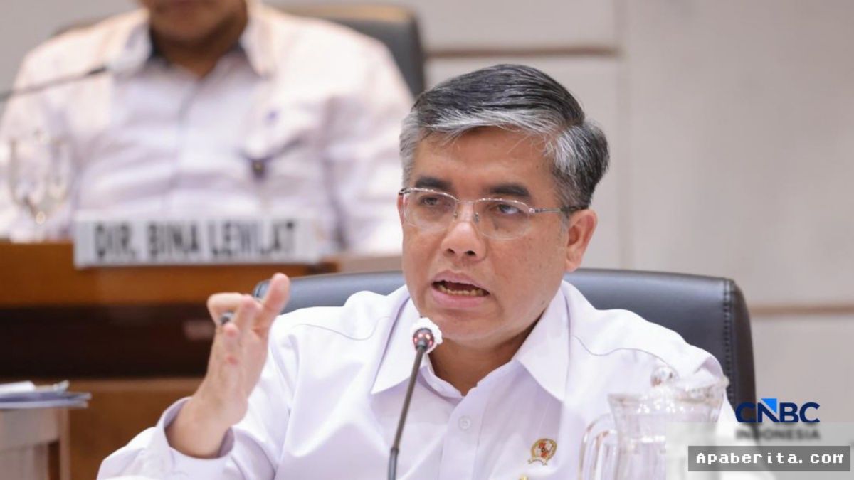 Kemnaker Raup PNBP Terbesar dari Retribusi Pekerja Asing US$100