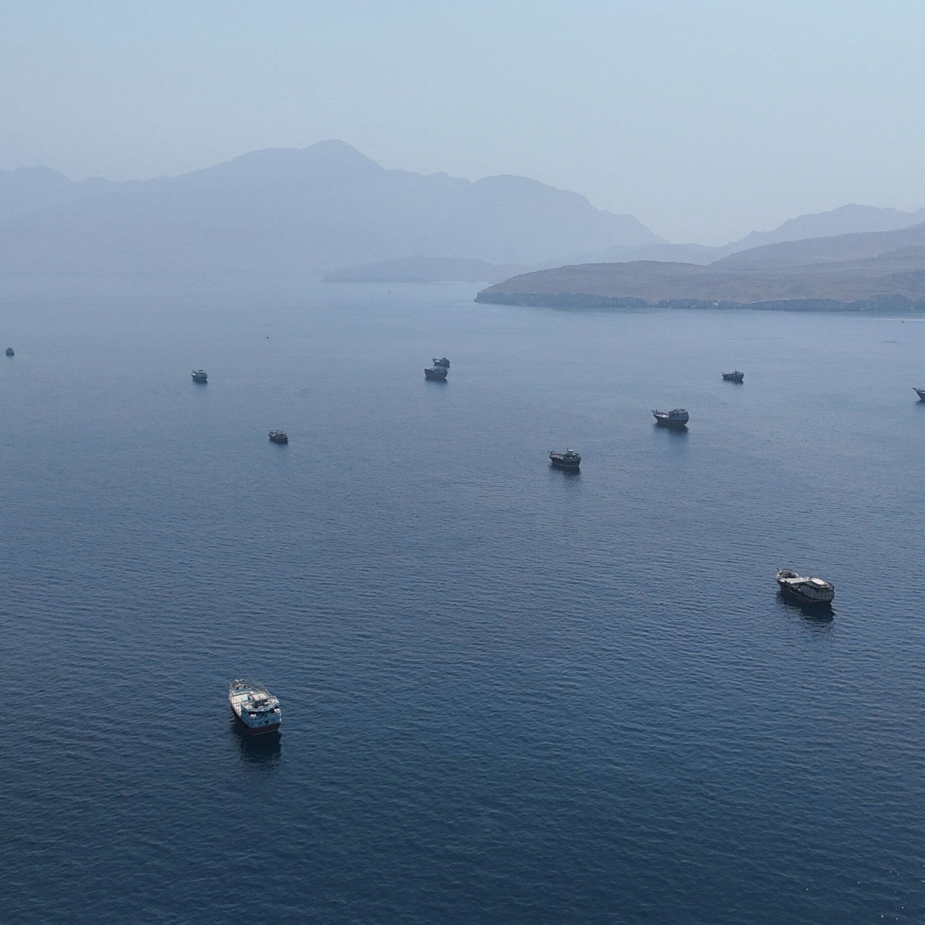 Dua Kapal Tanker Diserang di Selat Hormuz