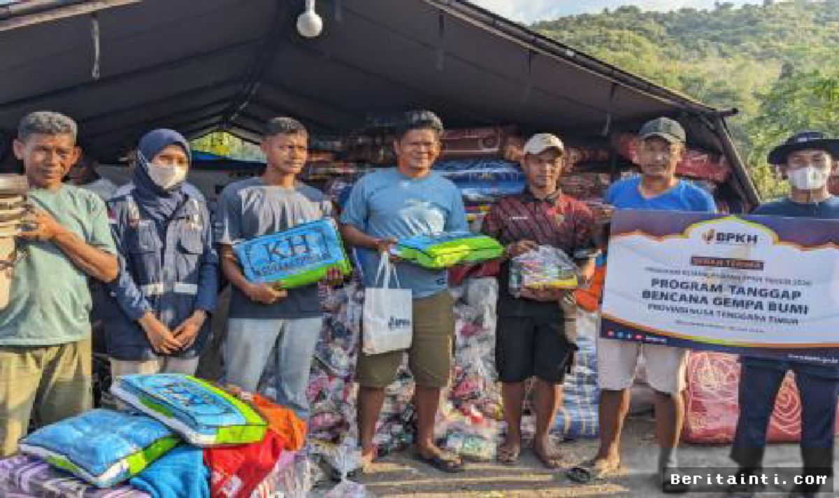 BPKH dan Rumah Zakat Salurkan 300 Paket Bantuan Gempa Manggarai Timur