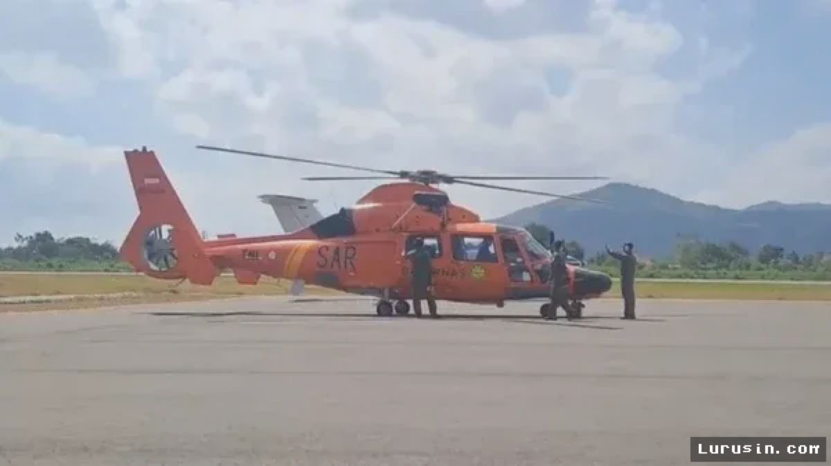 BANJARMASIN — Basarnas Kerahkan Helikopter Cari Korban KM Virgo Transport 8