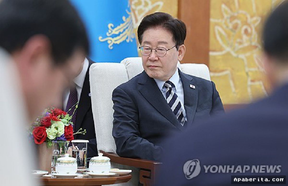 SEOUL — Tingkat Kepuasan Publik Presiden Lee Anjlok ke 37 Persen