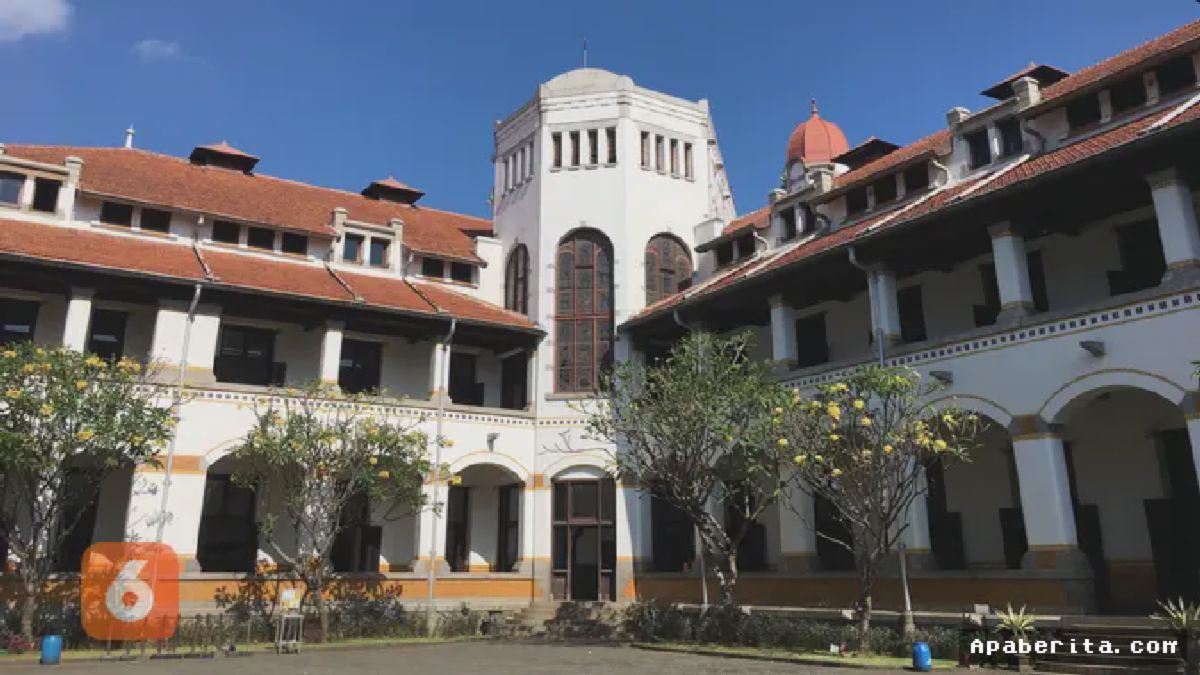 Semarang — Lawang Sewu Memikat Wisatawan Lewat Pesona Sejarah Kereta Api