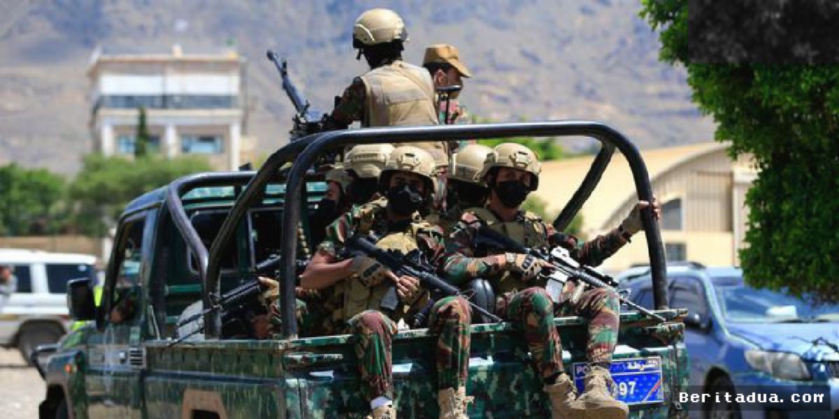 Kelompok Houthi Serang Pangkalan Militer Arab Saudi di Perbatasan