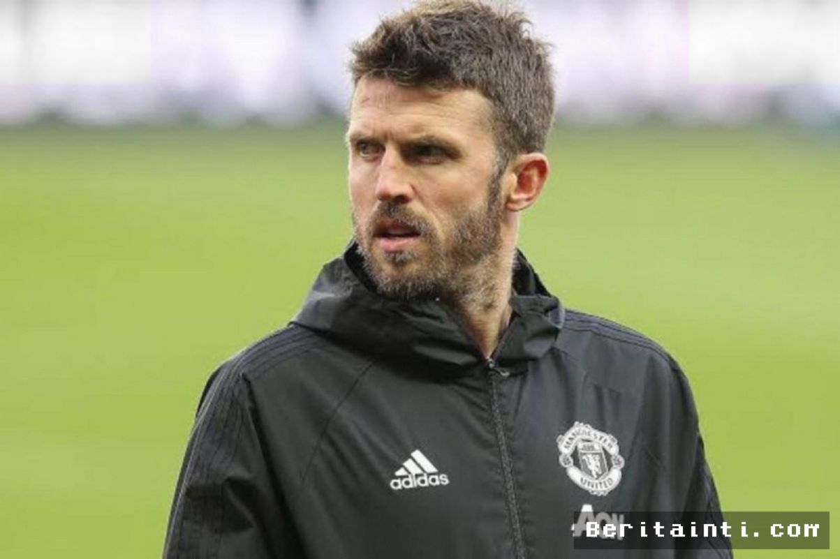 Manchester United Takluk 0-1, Michael Carrick Serukan Misi Kebangkitan