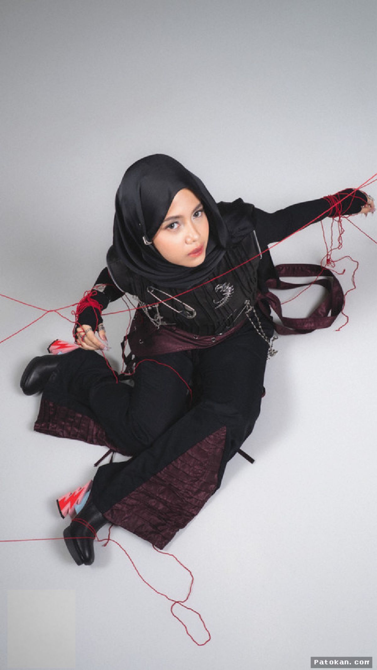 Hanin Dhiya Rilis Ulang Lagu Cinta Ini Membunuhku Milik D'MASIV