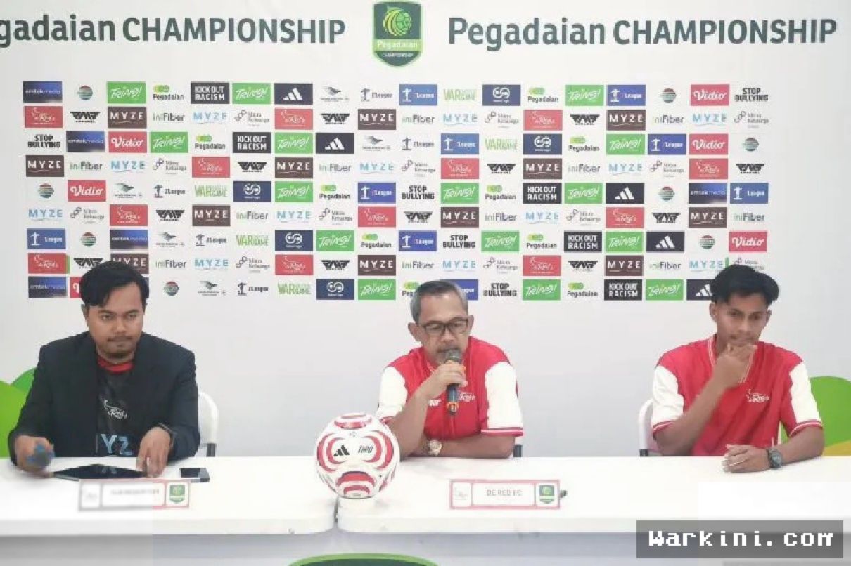 De Red FC Bidik Kemenangan, Aji Santoso Soroti Mental Skuad Muda